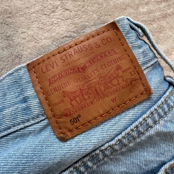 Levi’s 501 shorts size 29 - Picture 4 of 5